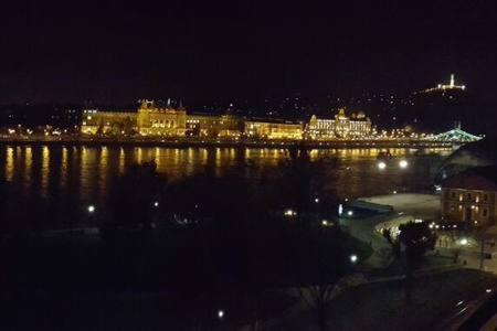 בודפשט Orangehomes 130 M2 Apt With Fantastic View To River Danube מראה חיצוני תמונה